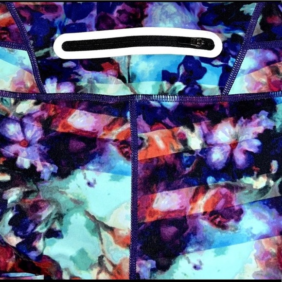 ATHLETA Floral Fade Solar Capri - Picture 3 of 3